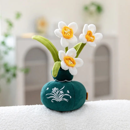 Daisy in Teal Vase